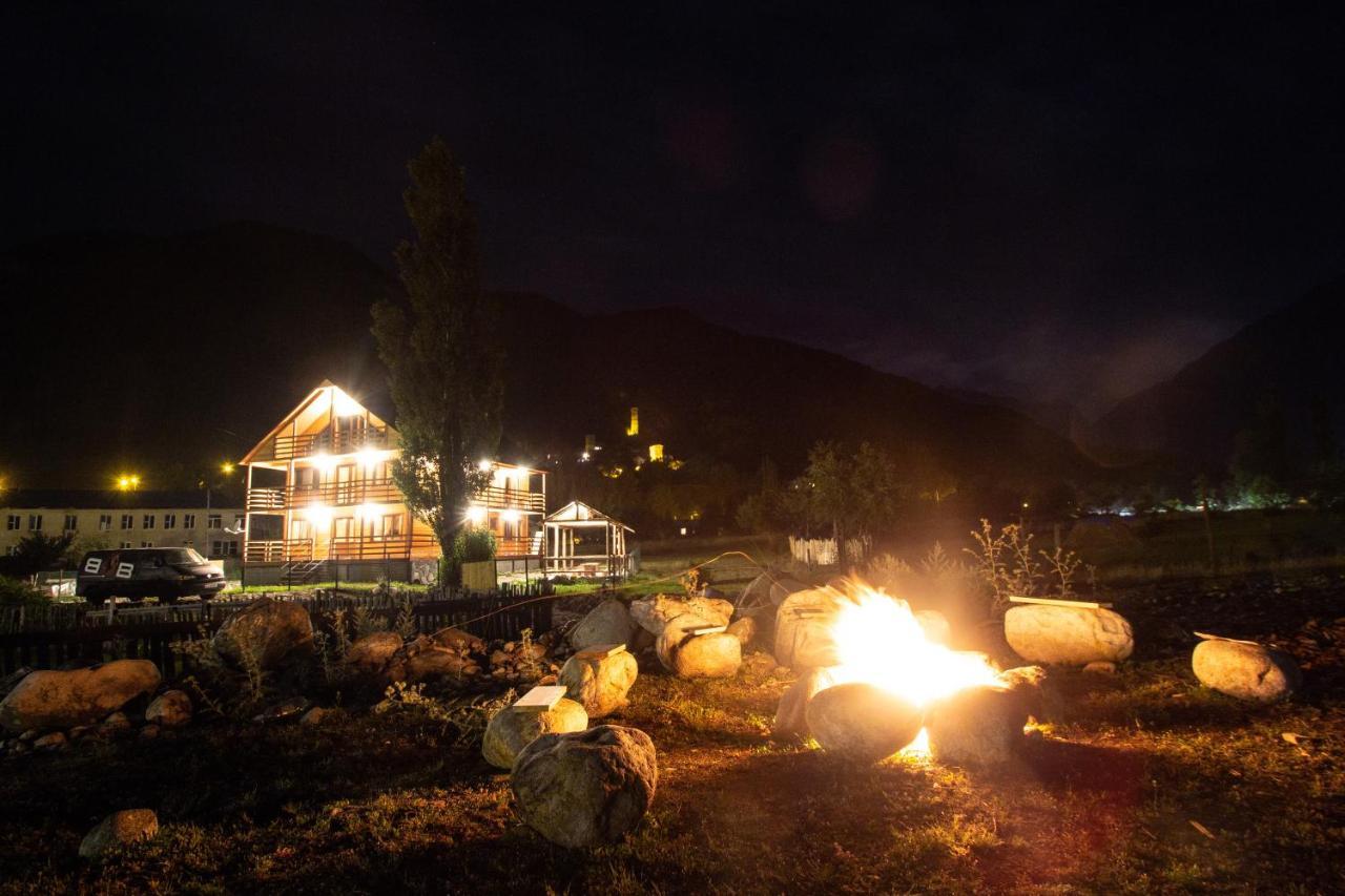 Guesthouse Gio Kashveti Εξωτερικό φωτογραφία